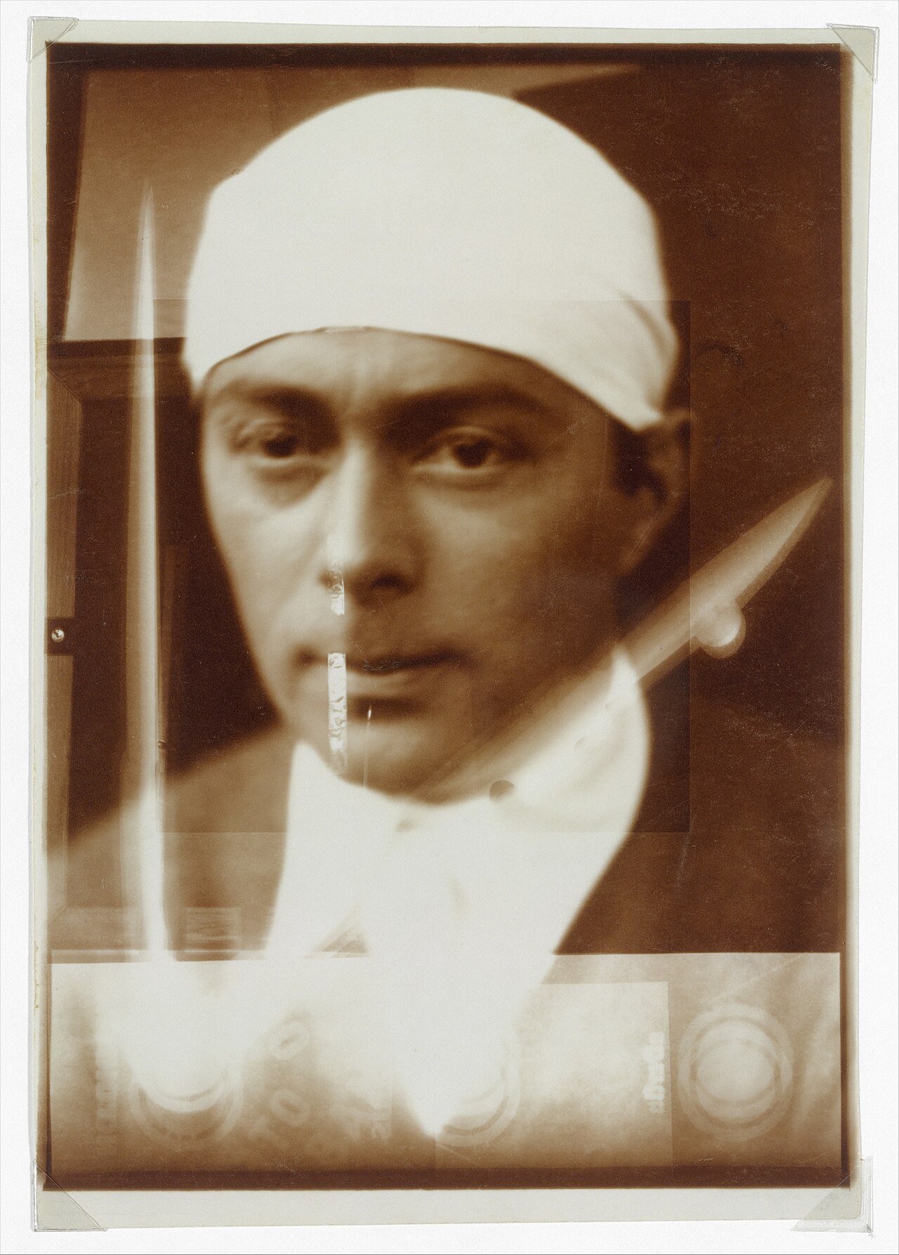 [Self-Portrait] von El Lissitzky